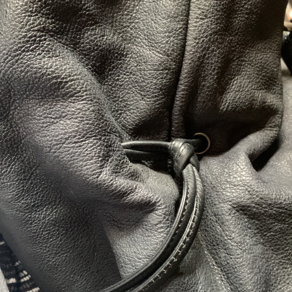 ๐โจ BEAUTIFUL โจ๐ CHANEL CAVIAR LARGE TOTE - Picture 6 of 15